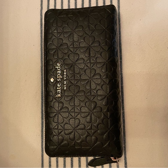 kate spade Handbags - Kate Spade ♠️ Wallet
